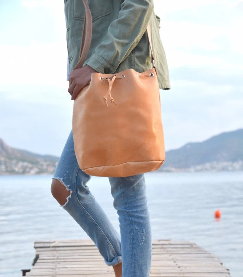 Natural Vegetable Tanned Leather Drawstring Large Bucket Bag